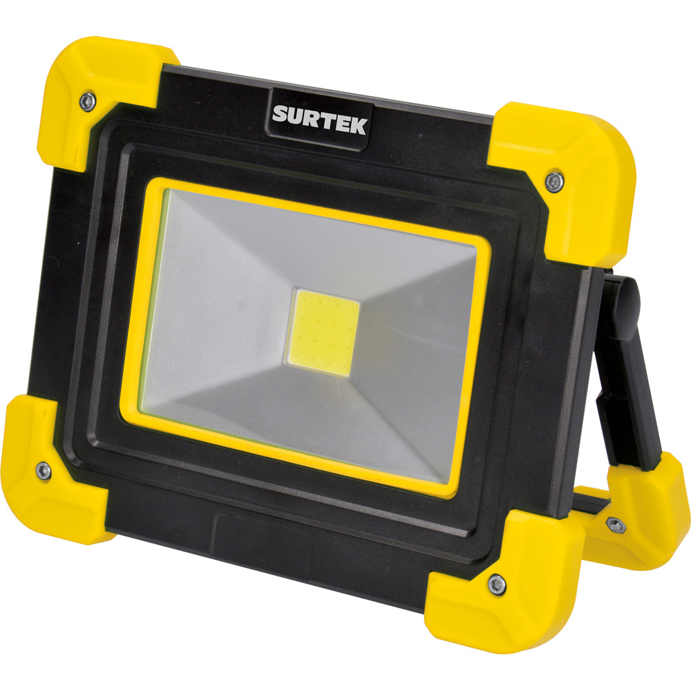 Reflector LED recargable 300 lm Surtek freeshipping - Casco de Oro Ferreterías